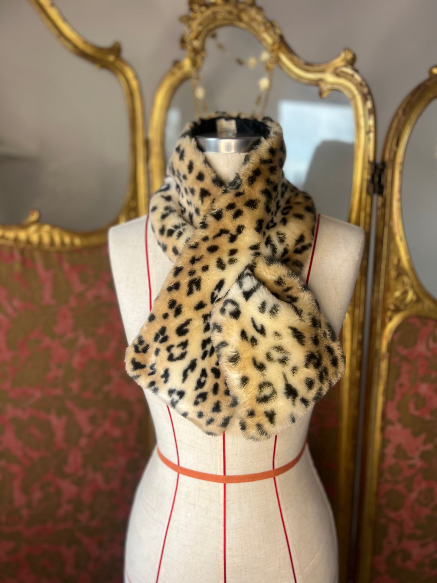 Vintage Leopard Faux Fur Wrap