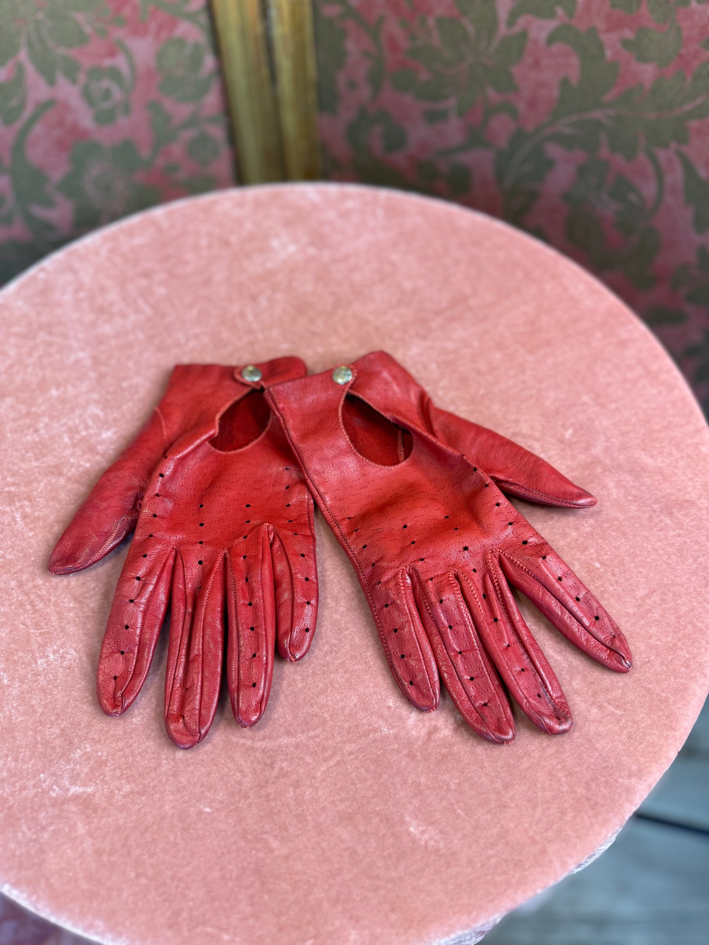 Red Vintage Leather Driving Gloves