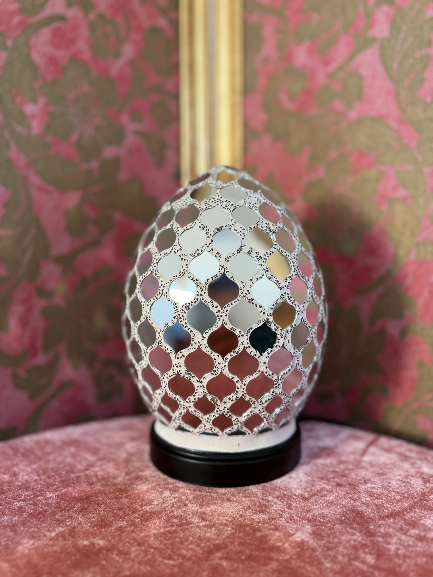 Moonlit Veil - Mosaic Egg Lamp