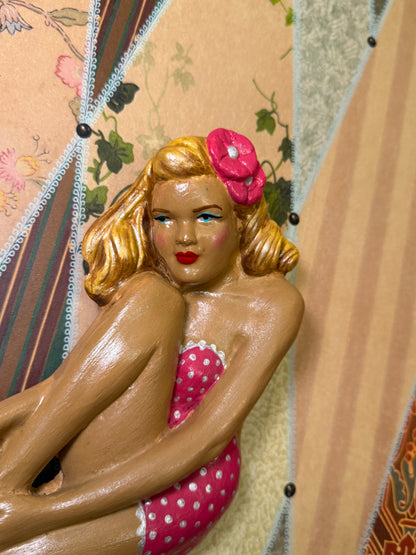 Alice the Brushstroke Bombshell