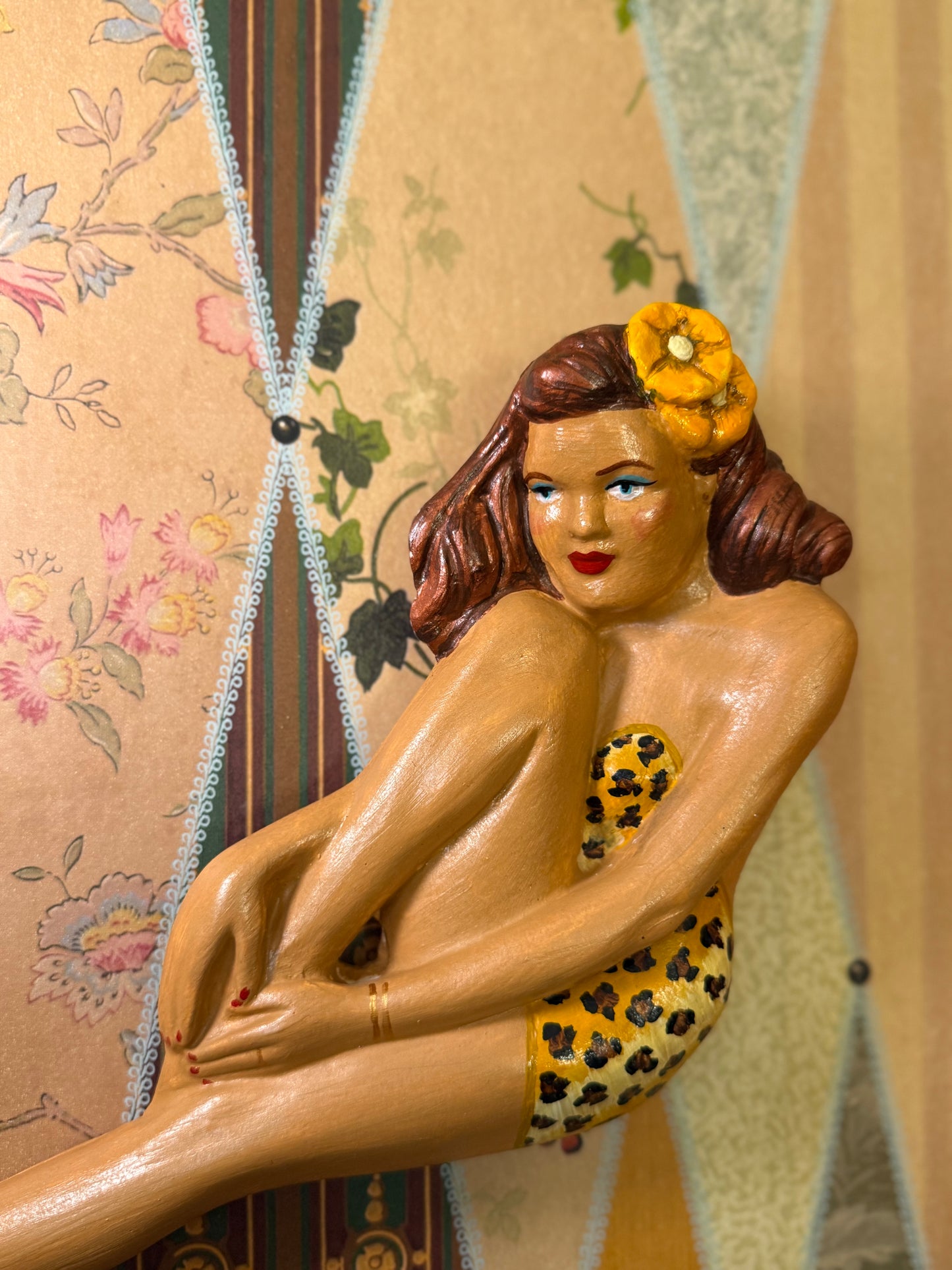 Sophia the Brushstroke Bombshell