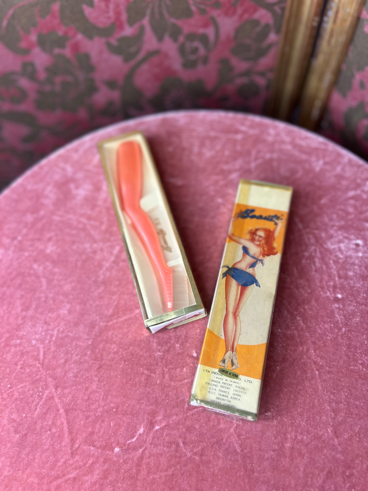 Novelty 1950s Pin Up Toothbrush's