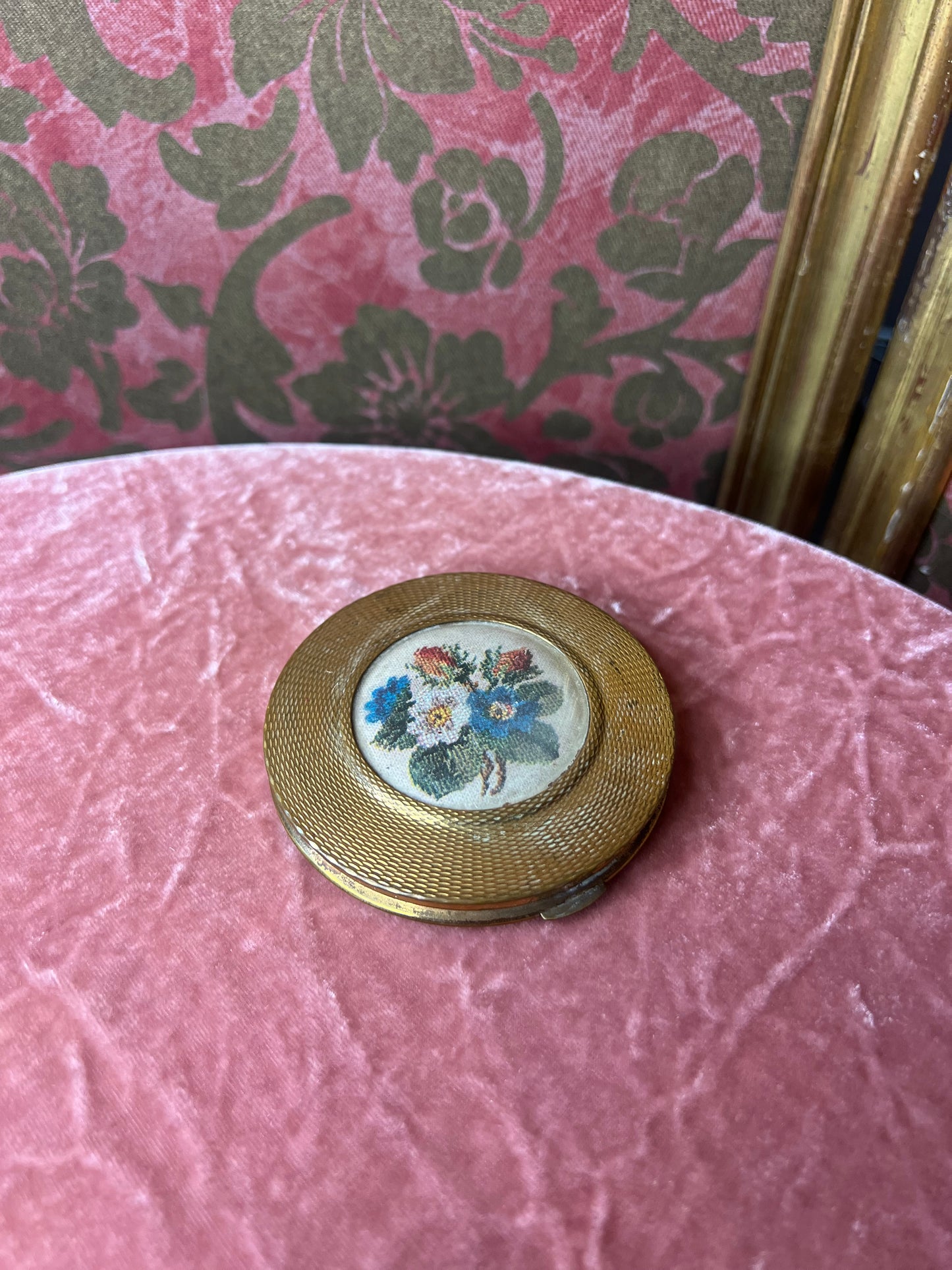 1940s Embroidered Mascot Powder Compact