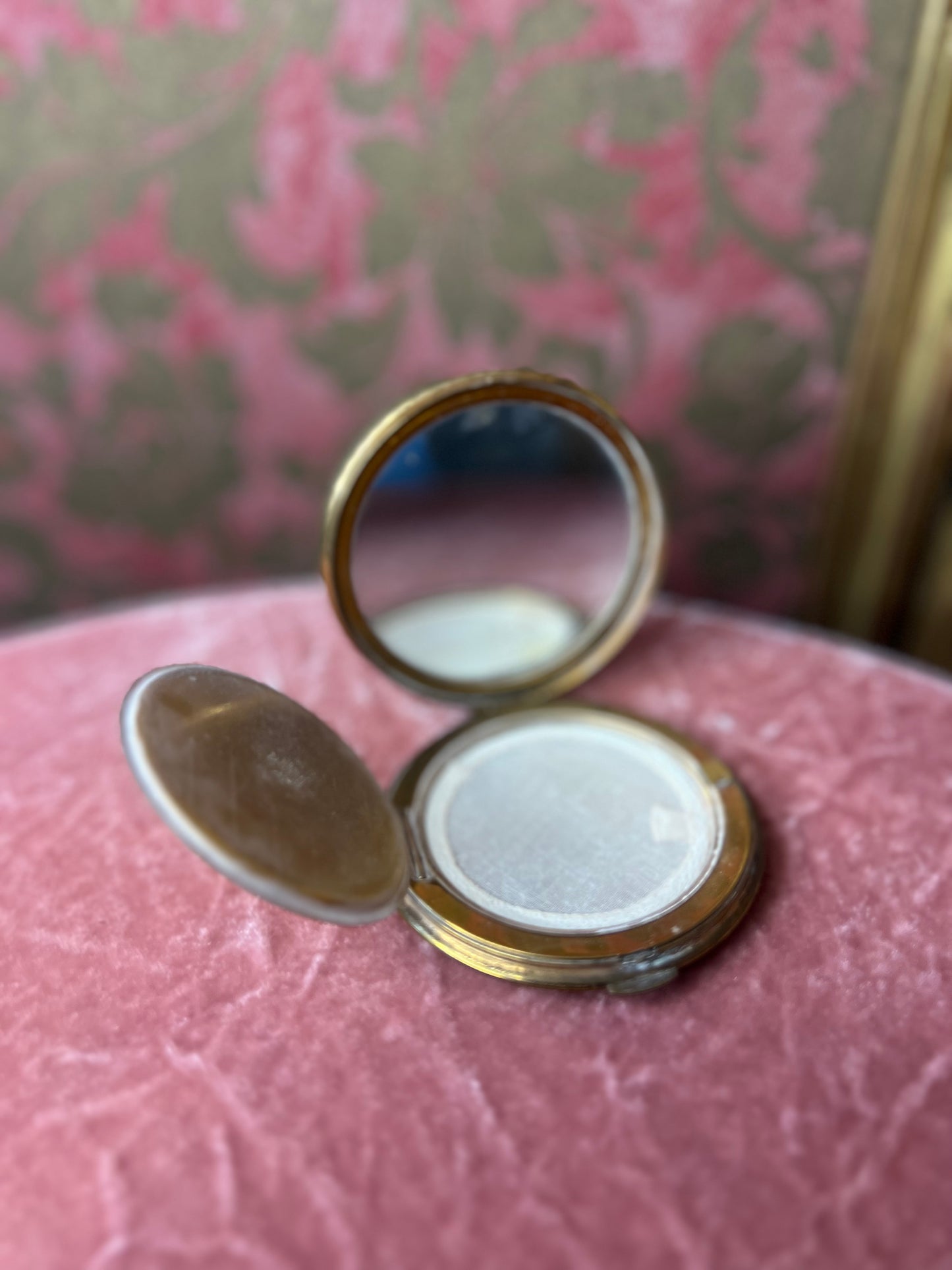 1940s Embroidered Mascot Powder Compact