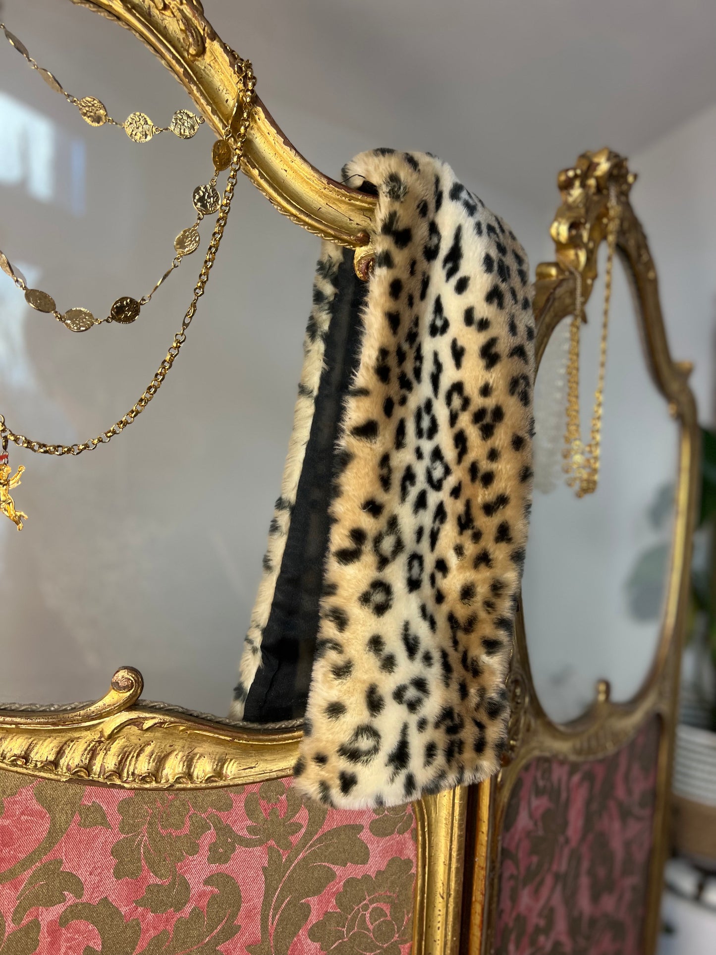 Vintage Leopard Faux Fur Wrap