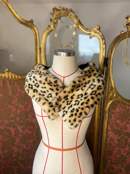 Vintage Leopard Faux Fur Wrap