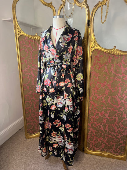 Incredible Rare 1940s Silk Dressing Robe